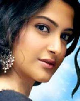 सोनम-अभिषेक की फिल्‍म दिल्‍ली 6