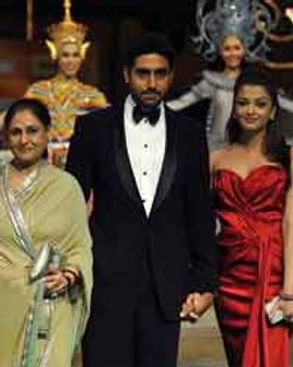 एक साथ दिखेगा बच्‍चन परिवार