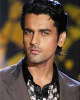 दिल्‍ली में फंसे अर्जन बाजवा