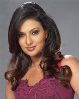 फिल्‍में पाने को बेताब सयाली