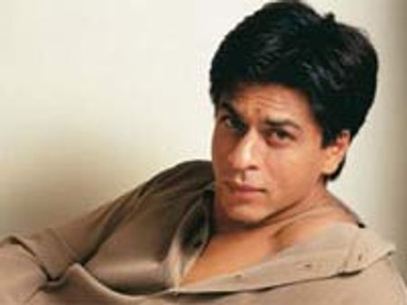 शाहरूख कहेंगे मुगैंबों खुश हुआ!