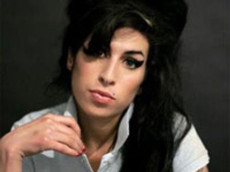 वाइनहाउस की परेशानी बढ़ी