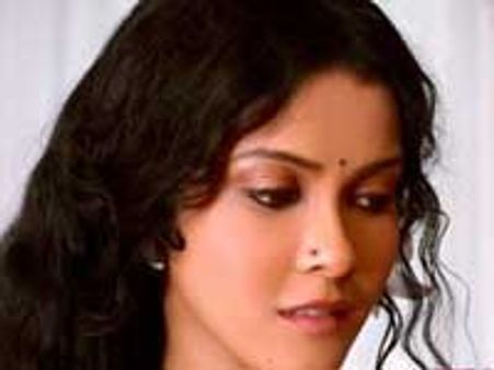 'रंग रसिया में काम करना कठिन था'