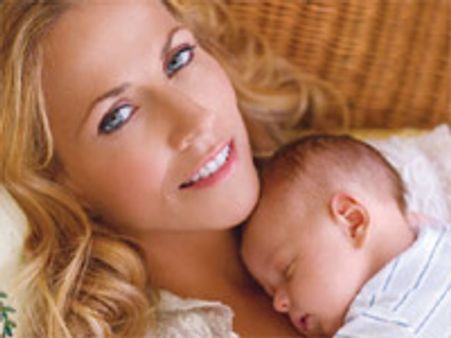 शेरिल का बेटा भी बनेगा रॉक स्टार