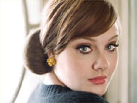 वेलेंटाइन्स डे पर अकेली रहीं एडली