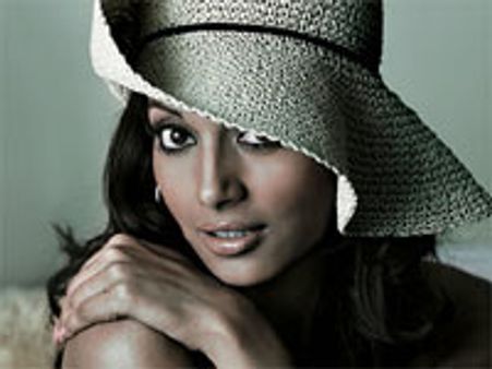 घायल हुई बिपाशा बसु