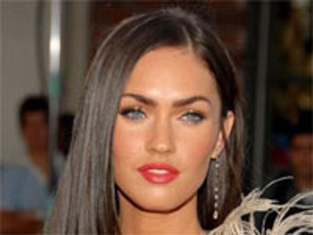 मेगान फॉक्स की मंगनी टूटी