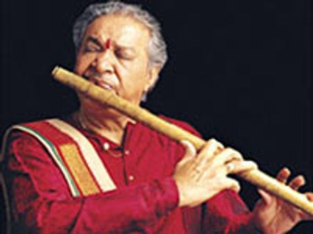 उदयपुर में चौरसिया का बांसूरी वादन