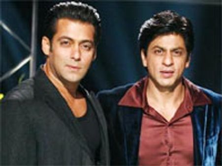 जब सलमान और शाहरूख करीब आए