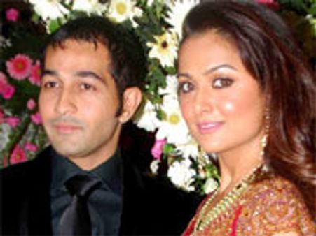 अमृता-शकील ने हनीमून रद्द किया