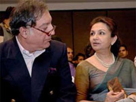 'हमसे न पूछे सैफ-बेबो के बारे में'