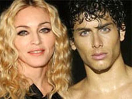 मैडोना का व्‍यायफैंड किसी और के साथ