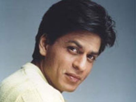 शाहरूख ने बुलाया हालीवुड निर्देशक