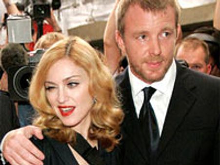 मैडोना से अलग होकर खुश है रिची