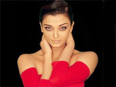 18 महीने बाद स्‍क्रीन पर दिखेंगी ऐश्‍वर्या