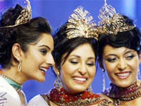 चुन ली गई भारत की तीन सुंदरियां