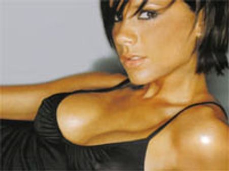 विक्टोरिया ने कार्टून के लिए आवाज दी