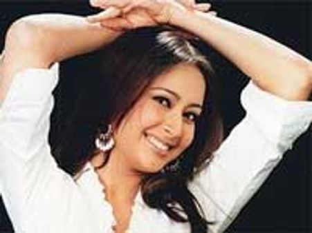 आईटम गर्ल बनी प्रीति झंगियानी