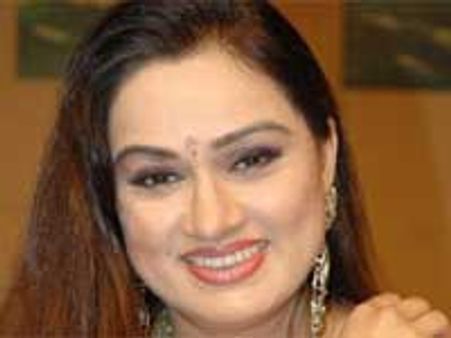 गायिका बनने की राह पर पद्मिनी कोल्हापुरी