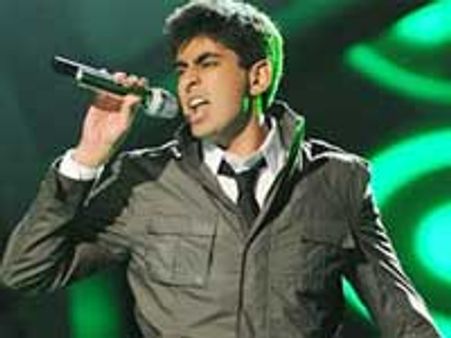 'अमेरिकन ऑयडल' से बाहर हुआ भारतीय