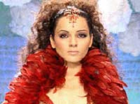 फिल्‍म काइट्स के प्रचार से दूर कंगना