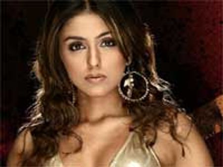 आरती छाबडि़या बनी नई कामसूत्र गर्ल