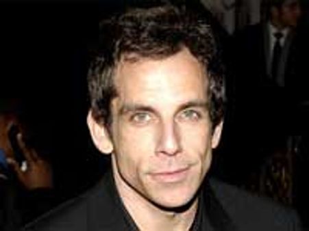 स्टीलर को बंदरों ने झापड़ रसीद किया!