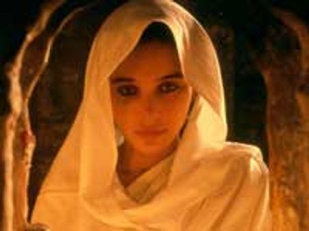 50 सबसे खूबसूरत महिलाओं में लीज़ा रे