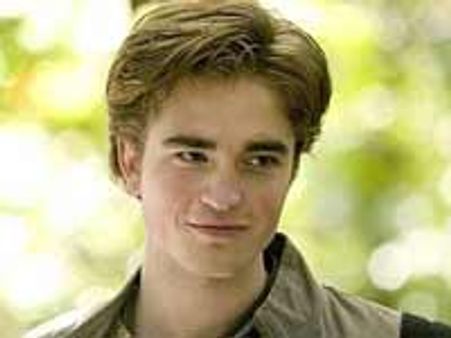 चुंबन से उगाहे 40,000 पाउंड