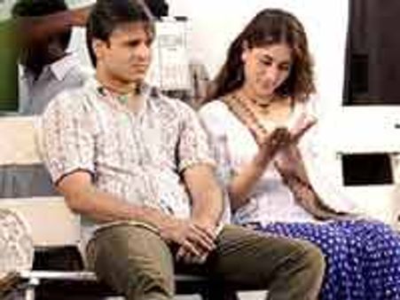 अब करीना बनी मैच मेकर