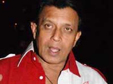 निर्देशकों को परेशान करते हैं मिथुन