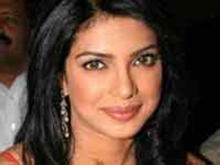 पूर्व प्रेमी के साथ दिखीं प्रियंका