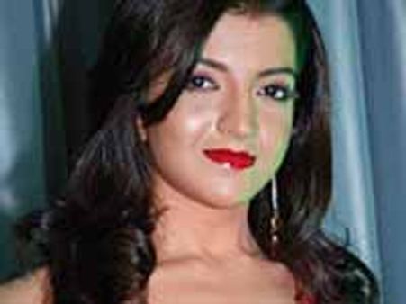 निर्देशक की बेटी बनी हीरोइन