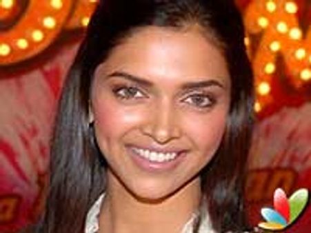 तेलुगु फिल्‍म में दीपिका का आइटम