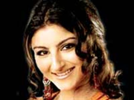 मां के साथ घबराई सोहा अली खान