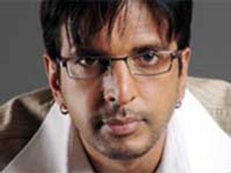 महिला किरदार निभाकर खुश है जावेद