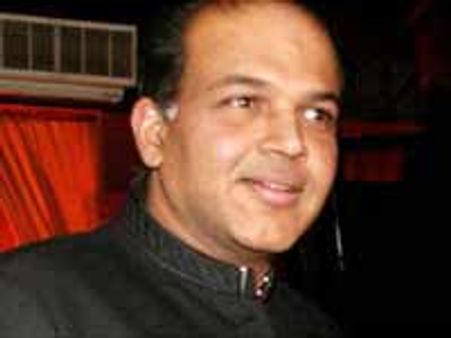 फिर लड़े आशुतोष गोवारीकर