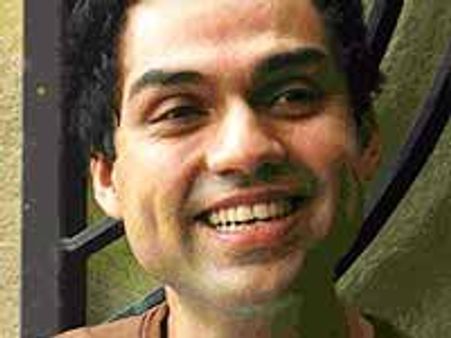 आयशा के लिए भारत लौटेंगे अभय