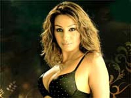 रनबीर को लुभा रही है कश्‍मीरा शाह