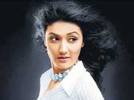 गोविंदा की खुबसूरत भतीजी फिल्‍मों में