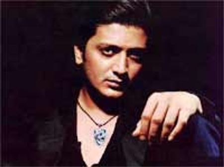 मिथुन के रोल में होगे रितेश