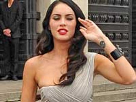 अर्मानी शो में छायी मेगन फॉक्स