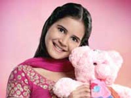 छोटे पर्दे पर दर्शकों को लुभा रहे हैं नए चेहरे