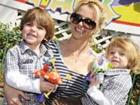 ब्रिटनी को मिली मौत की धमकी!