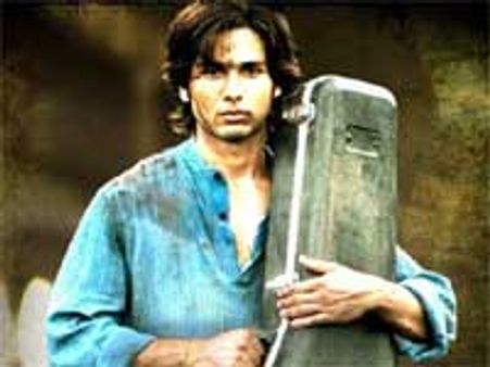 'कमीने' को मिला ए प्रमाणपत्र