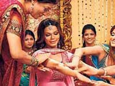 मैं अभी शादी नहीं कर रहीं हूं: राखी सावंत