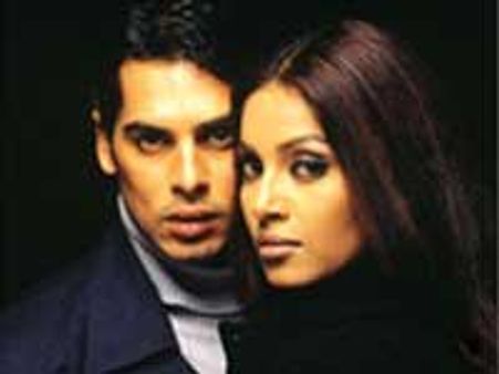 पुराने प्रेमी के करीब आई बिपाशा