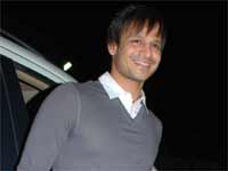 सलमान को देख भाग खड़े हुए विवेक