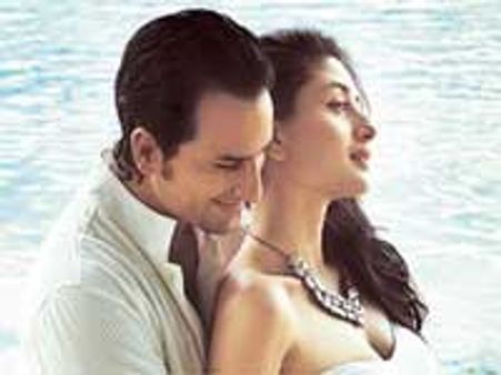 गर्लफ्रैंड हो तो बेबो जैसी