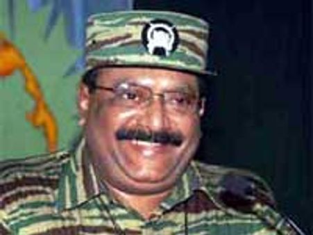 प्रभाकरन के जीवन पर बनेगी फिल्म